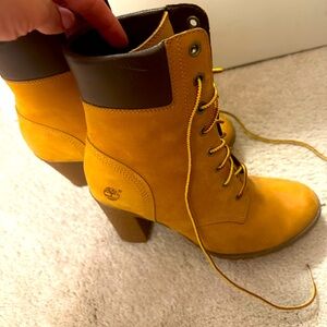 Timberland Women’s Boots 6.5
